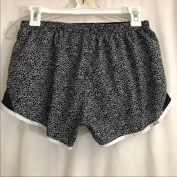 Nike Dri-Fit Shorts Running Athletic Workout Black White - Picture 3 of 4